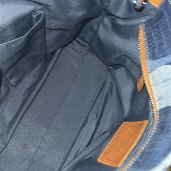 1651Stylish Coach Blue and Tan Women's Bag - Picture 7 of 8